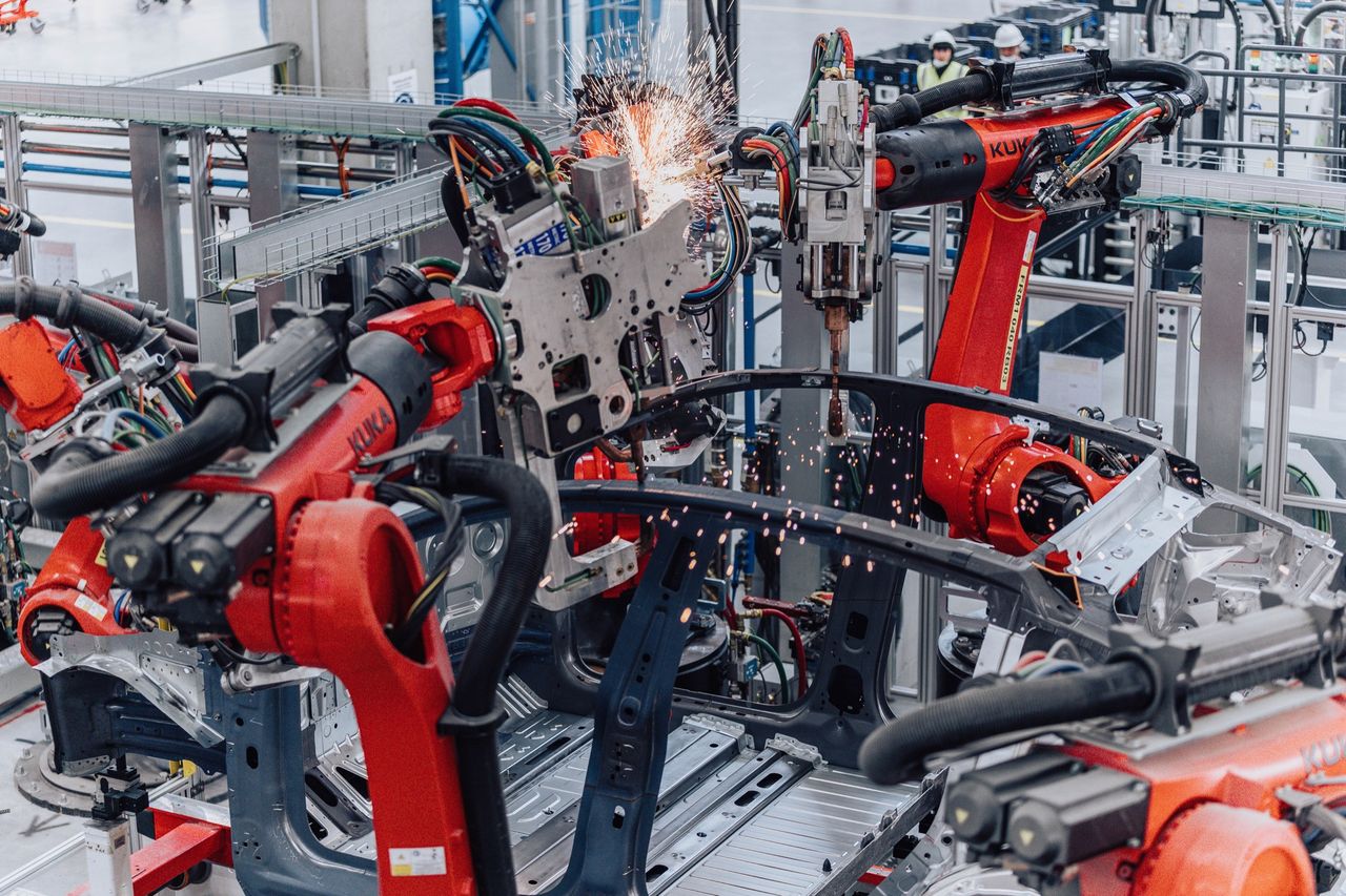 Kuka-robotar jobbar
