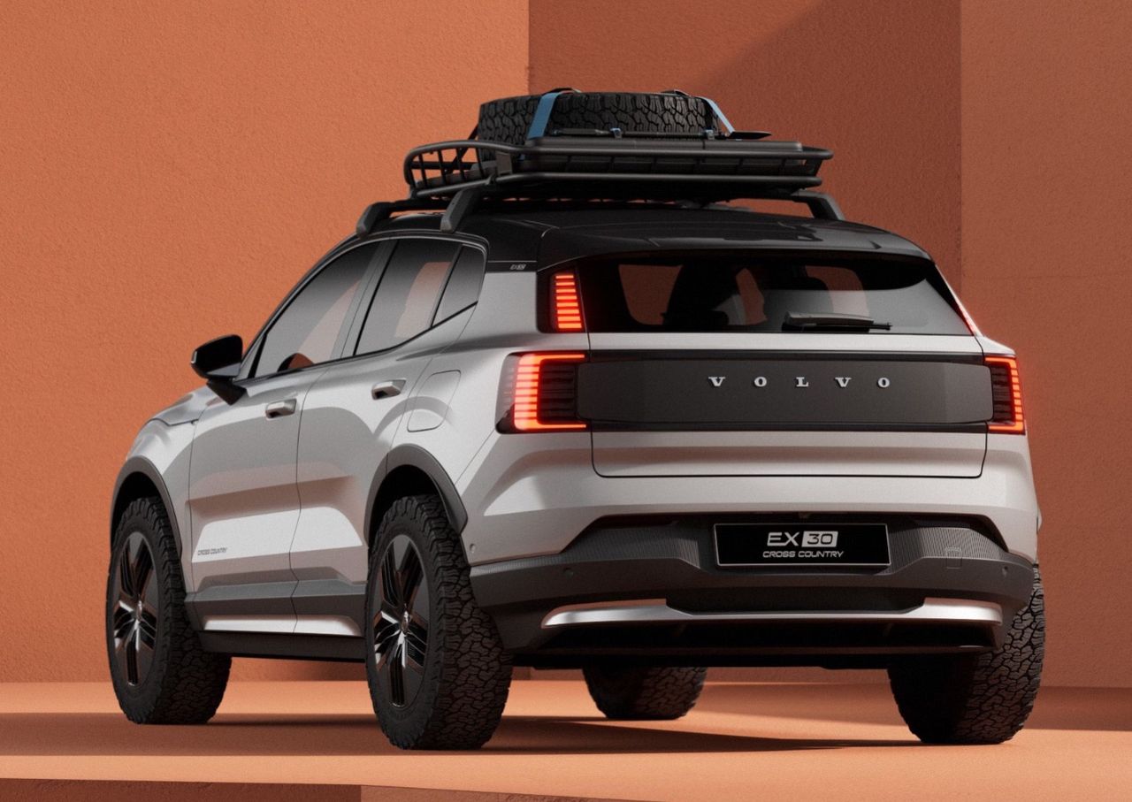 EX30 Cross Country