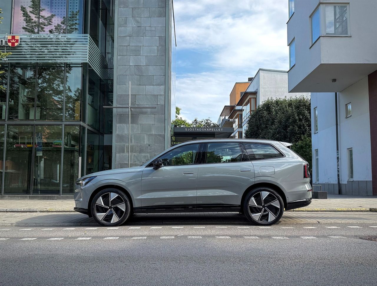 Volvo EX90