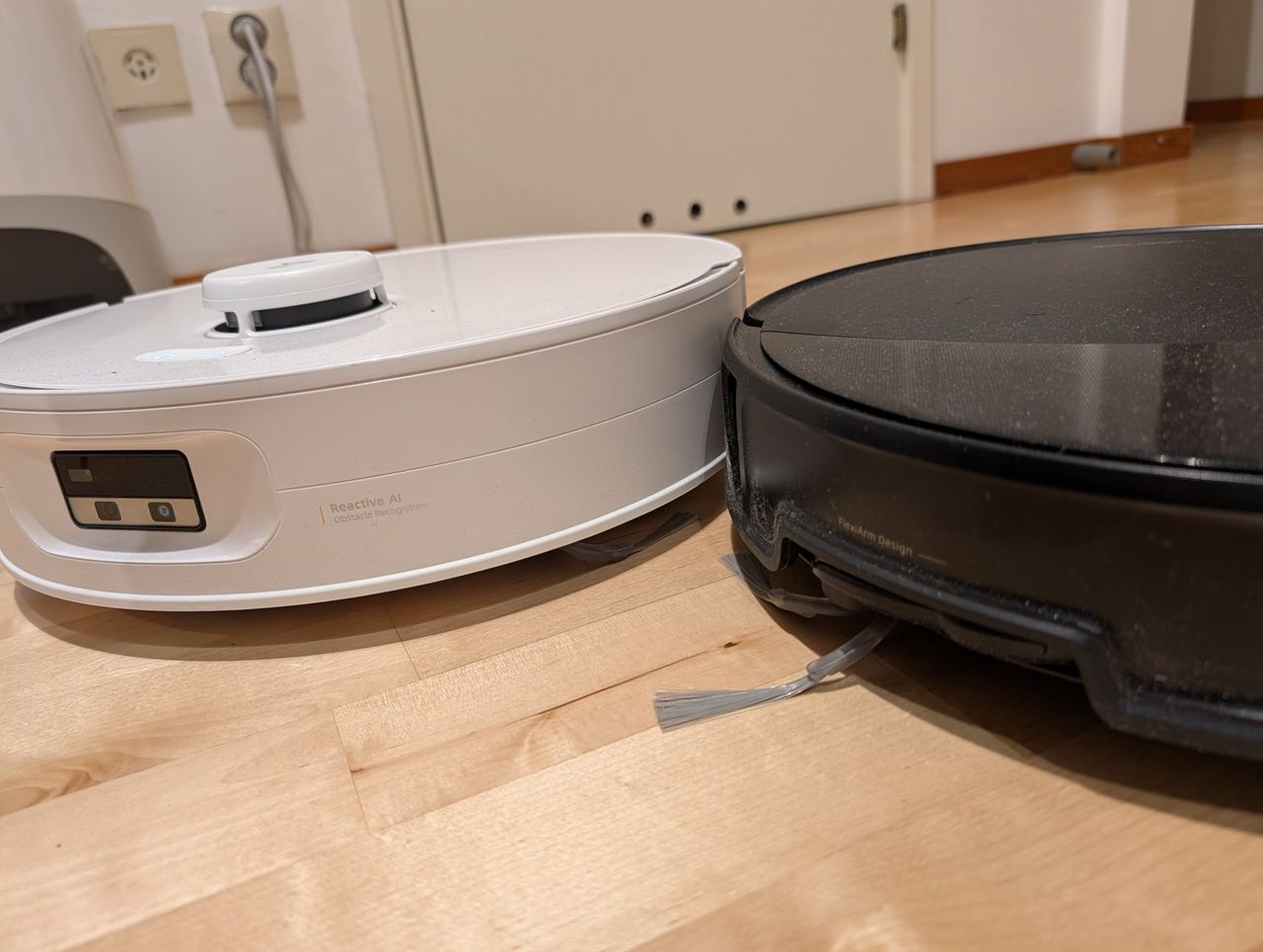 Qrevo Curv 2 Flow vs. Saros 20